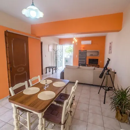 Mamis Apartment *